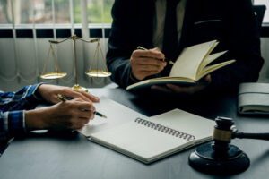 ¿Por Qué Elegir el Despacho Kenny Ramirez Law Firm Personal Injury Lawyers para Manejar Tu Caso Contra el Gobierno?